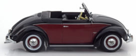 vieille voiture cabriolet rouge et noire