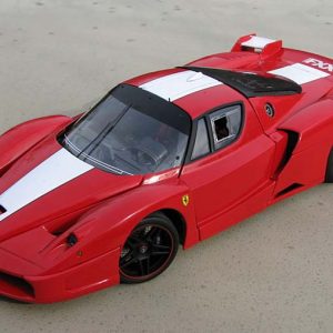 voiture de course italienne rouge