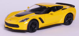 voiture de sport jaune avec jantes noire