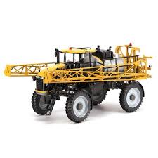 grosse machine agricole jaune