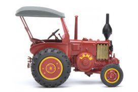 vieux tracteur agricole rouge