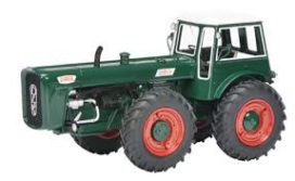 vieux tracteur agricole vert