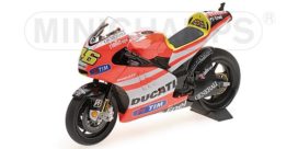 moto de course rouge et blanche