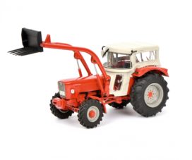 vieux tracteur agricole rouge