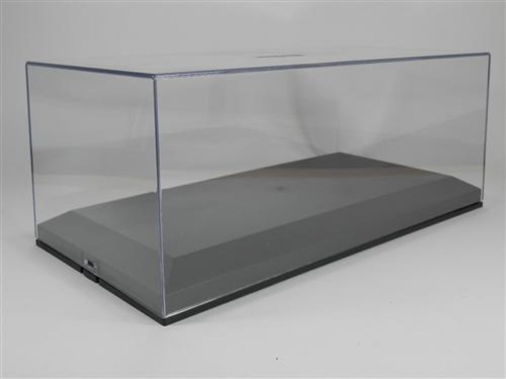 Triple 9 - 1:18 - Vitrine Led - Catawiki Triple 9 - 1:18 - Vitrine Led - Catawiki