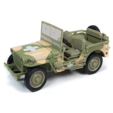 vieille jeep de l'armee verte