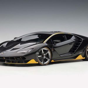 voiture de sport noire et jaune