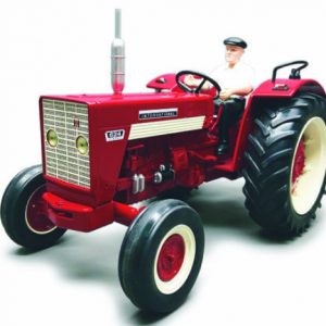 vieux tracteur agricole rouge