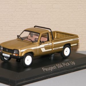 vieux pick up beige