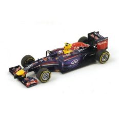 voiture de course formule 1 mauve