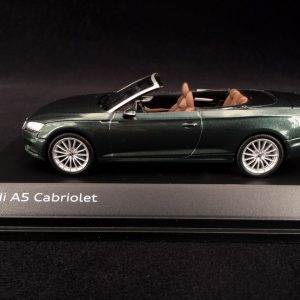 voiture cabriolet verte