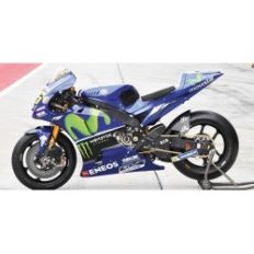 moto de course bleu