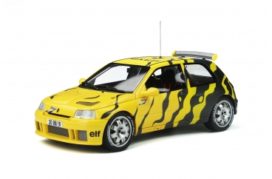 voiture de course noire et jaune