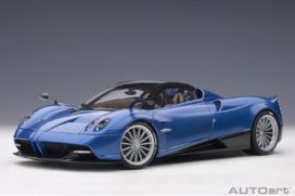 voiture ultrasportive bleu