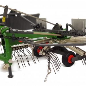 machine agricole verte