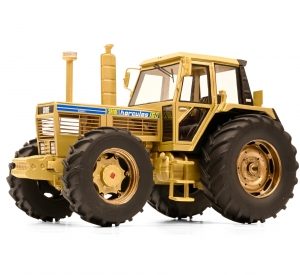 vieux tracteur agricole or