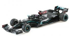 voiture de course formule 1 noire