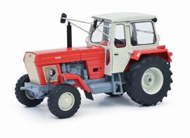 vieux tracteur agricole rouge