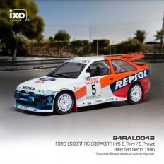 vieille voiture de rallye orange et blanche