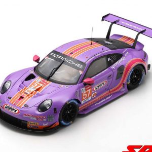 voiture de course mauve