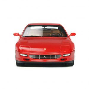 vieille voiture de sport coupe rouge