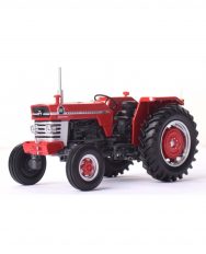 vieux tracteur agricole rouge