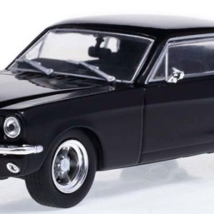 vieille voiture coupe noire