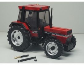 vieux tracteur agricole rouge et noire