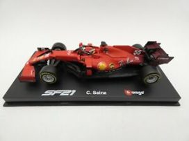 voiture de course formule 1 rouge