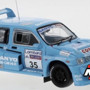 vieille voiture de rallye bleu