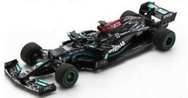 voiture de course formule 1 noire