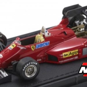 vieille voiture de course formule 1 rouge italienne