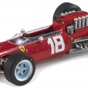 vieille voiture de course formule 1 italienne rouge