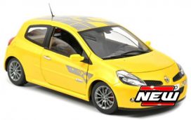 vieille voiture de sport jaune