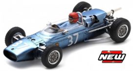 vieille voiture de course française bleu