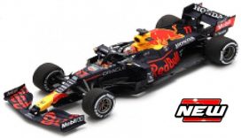 voiture de course formule 1 noire