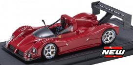 vieille voiture de course italienne rouge