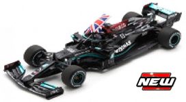 voiture de course formule 1 noire