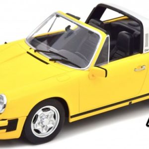 vieille voiutre de sport cabriolet jaune