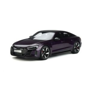 voiture electrique coupe allemande mauve