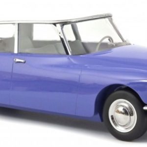 vieille voiture de luxe mauve