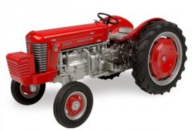 vieux tracteur agricole rouge