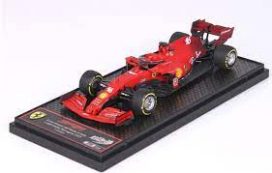 voiture de course formule 1 italienne rouge