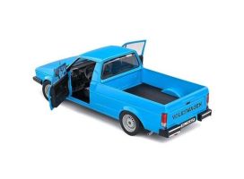 vieille voiture pick up bleu