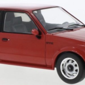 vieille voiture de sport coupe rouge