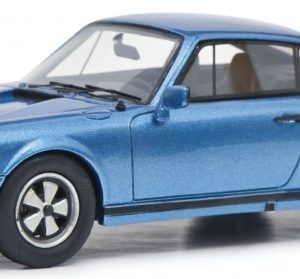 vieille voiture de sport coupe bleu