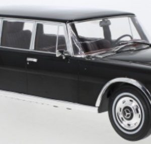 vieille voiture allemande limousine noire longue