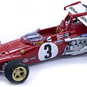 vieille voiture de course italienne formule 1 rouge