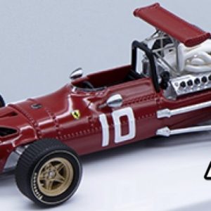 vieille voiture de course formule 1 rouge italienne