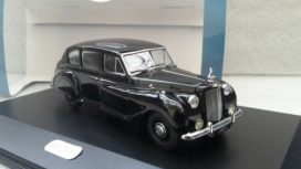 vieille voiture anglaise limousine noire